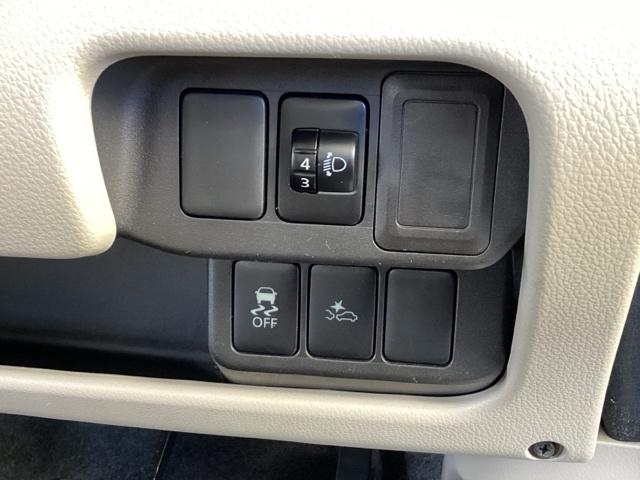 デイズ Ｊ　純正ＣＤコンポ　衝突低減ブレーキ　横滑り防止装置付　レーダーＢ　ＷＳＲＳ　フロントベンチシート　パワーウィンド　キーフリー　記録簿有り　ＳＲＳ　ＰＳ　ＡＣ　ＡＢＳ（40枚目）