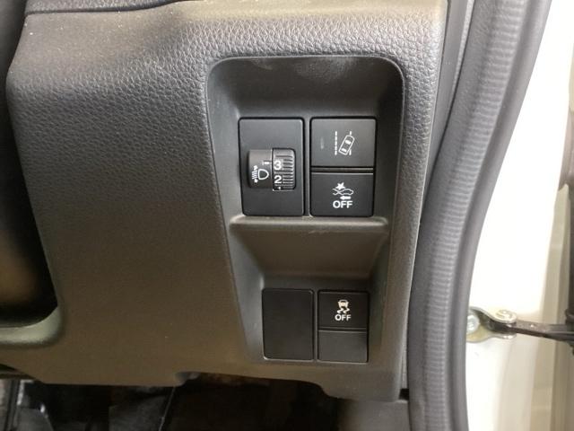 N-VAN+スタイル ファン 純正ナビ フルセグ リアカメラ 追突軽減ブレーキ Bカメ キーフリー WSRS DVD再生 LEDヘッドランプ USBポート 運転席エアバッグ スマートキー クルーズコントロール パワーウィンドー(15枚目)