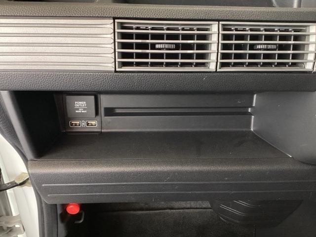 N-VAN+スタイル ファン 純正ナビ フルセグ リアカメラ 追突軽減ブレーキ Bカメ キーフリー WSRS DVD再生 LEDヘッドランプ USBポート 運転席エアバッグ スマートキー クルーズコントロール パワーウィンドー(39枚目)