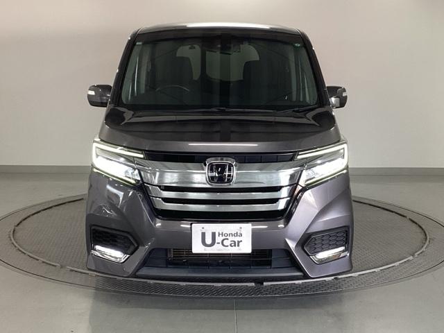 ステップワゴンスパーダ スパーダホンダセンシング　純正ナビ　フルセグ　リアカメラ　盗難防止　助手席エアバッグ　Ｗパワスラ　地デジ　ＬＥＤライト　横滑り防止システム　オートエアコン　ドライブレコーダー装着車　ＵＳＢ　ナビ＆ＴＶ　三列シート　ＥＴＣ付（6枚目）