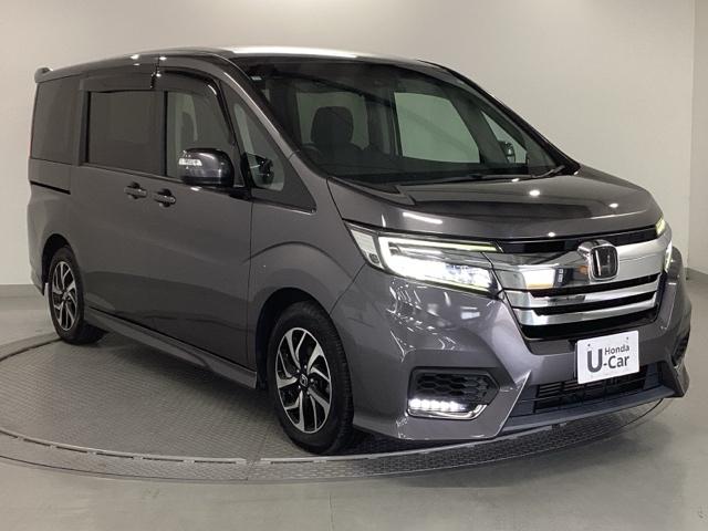 ステップワゴンスパーダ スパーダホンダセンシング　純正ナビ　フルセグ　リアカメラ　盗難防止　助手席エアバッグ　Ｗパワスラ　地デジ　ＬＥＤライト　横滑り防止システム　オートエアコン　ドライブレコーダー装着車　ＵＳＢ　ナビ＆ＴＶ　三列シート　ＥＴＣ付（7枚目）