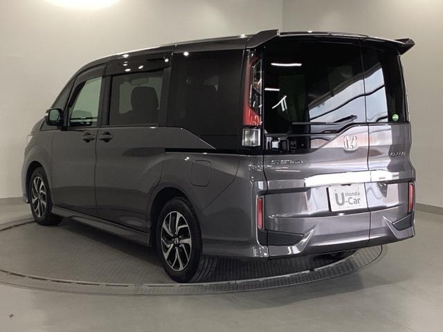 ステップワゴンスパーダ スパーダホンダセンシング　純正ナビ　フルセグ　リアカメラ　盗難防止　助手席エアバッグ　Ｗパワスラ　地デジ　ＬＥＤライト　横滑り防止システム　オートエアコン　ドライブレコーダー装着車　ＵＳＢ　ナビ＆ＴＶ　三列シート　ＥＴＣ付（9枚目）