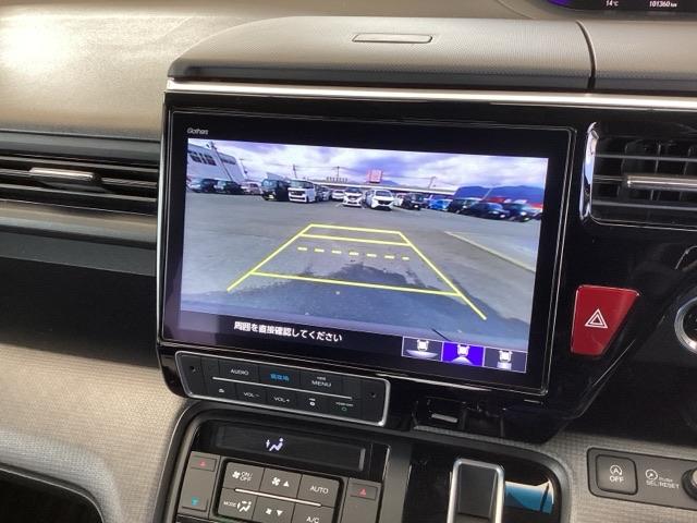 ステップワゴンスパーダ スパーダホンダセンシング　純正ナビ　フルセグ　リアカメラ　盗難防止　助手席エアバッグ　Ｗパワスラ　地デジ　ＬＥＤライト　横滑り防止システム　オートエアコン　ドライブレコーダー装着車　ＵＳＢ　ナビ＆ＴＶ　三列シート　ＥＴＣ付（11枚目）