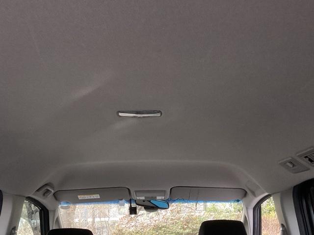 ステップワゴンスパーダ スパーダホンダセンシング　純正ナビ　フルセグ　リアカメラ　盗難防止　助手席エアバッグ　Ｗパワスラ　地デジ　ＬＥＤライト　横滑り防止システム　オートエアコン　ドライブレコーダー装着車　ＵＳＢ　ナビ＆ＴＶ　三列シート　ＥＴＣ付（54枚目）