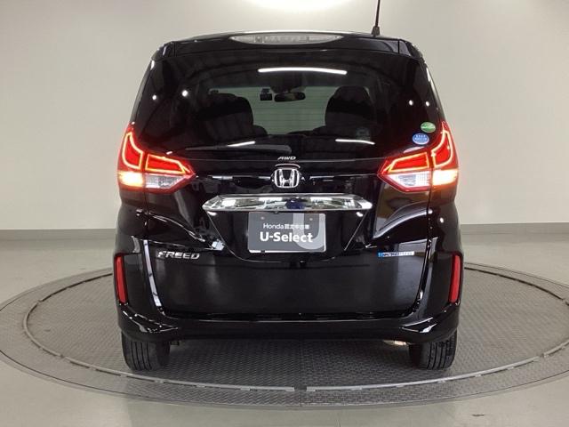 フリードハイブリッド ハイブリッド・Gホンダセンシング 純正ナビ フルセグ 4WD仕様 スマキー 衝突軽減システム イモビライザー シートH ETC車載器 クルコン VSA サイドカーテンエアバック ウォークスルー ナビTV キーフリー ABS DVD(9枚目)