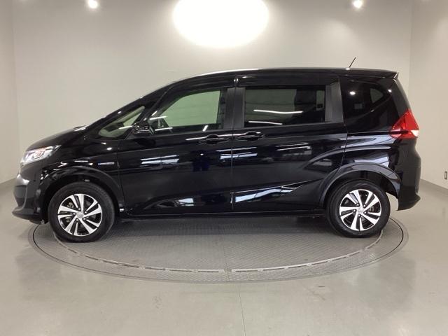 フリードハイブリッド ハイブリッド・Gホンダセンシング 純正ナビ フルセグ 4WD仕様 スマキー 衝突軽減システム イモビライザー シートH ETC車載器 クルコン VSA サイドカーテンエアバック ウォークスルー ナビTV キーフリー ABS DVD(36枚目)