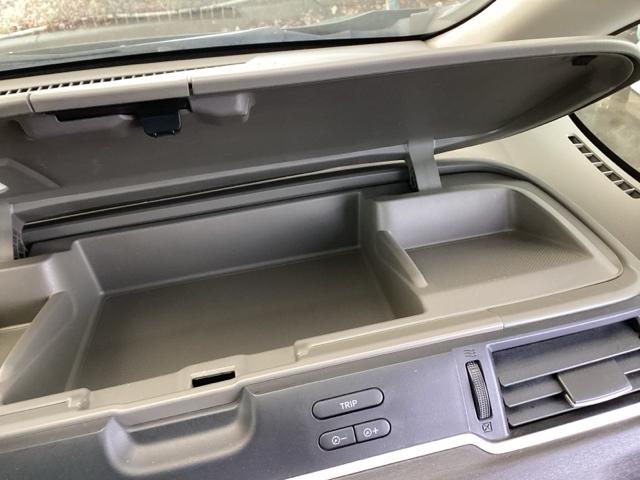 フリードハイブリッド ハイブリッド・Gホンダセンシング 純正ナビ フルセグ 4WD仕様 スマキー 衝突軽減システム イモビライザー シートH ETC車載器 クルコン VSA サイドカーテンエアバック ウォークスルー ナビTV キーフリー ABS DVD(44枚目)