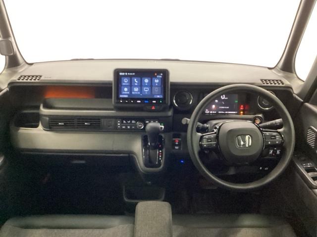 Ｎ－ＢＯＸカスタム ベースグレード　ＨｏｎｄａＣＯＮＮＥＣＴ対応純正メモリーナビ　ドラレコ　Ｗ電動ドア　ＵＳＢ接続　ＣＭＢＳ　Ｄレコ　ベンチシート　オートエアコン　スマートキ　ＬＥＤ　盗難防止装置　クルコン　ＥＴＣ　バックカメラ　ＥＳＣ（2枚目）