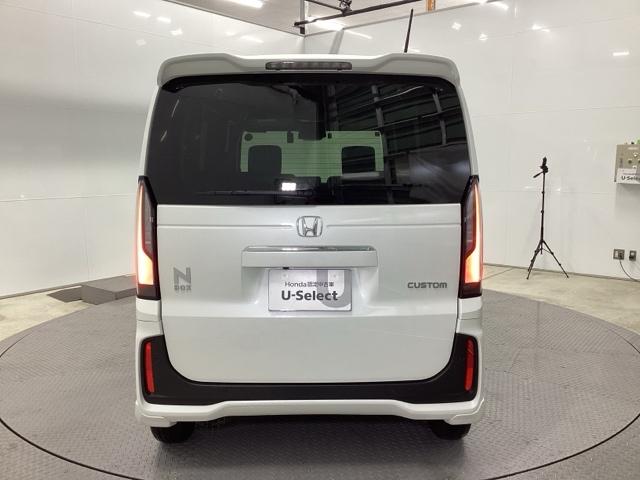 Ｎ－ＢＯＸカスタム ベースグレード　ＨｏｎｄａＣＯＮＮＥＣＴ対応純正メモリーナビ　ドラレコ　Ｗ電動ドア　ＵＳＢ接続　ＣＭＢＳ　Ｄレコ　ベンチシート　オートエアコン　スマートキ　ＬＥＤ　盗難防止装置　クルコン　ＥＴＣ　バックカメラ　ＥＳＣ（9枚目）