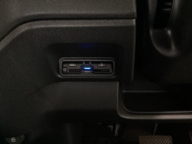 Ｎ－ＢＯＸカスタム ベースグレード　ＨｏｎｄａＣＯＮＮＥＣＴ対応純正メモリーナビ　ドラレコ　Ｗ電動ドア　ＵＳＢ接続　ＣＭＢＳ　Ｄレコ　ベンチシート　オートエアコン　スマートキ　ＬＥＤ　盗難防止装置　クルコン　ＥＴＣ　バックカメラ　ＥＳＣ（14枚目）
