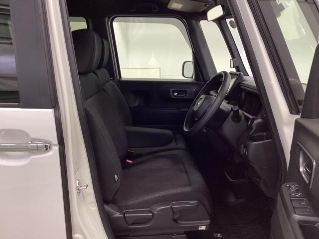 Ｎ－ＢＯＸカスタム ベースグレード　ＨｏｎｄａＣＯＮＮＥＣＴ対応純正メモリーナビ　ドラレコ　Ｗ電動ドア　ＵＳＢ接続　ＣＭＢＳ　Ｄレコ　ベンチシート　オートエアコン　スマートキ　ＬＥＤ　盗難防止装置　クルコン　ＥＴＣ　バックカメラ　ＥＳＣ（19枚目）