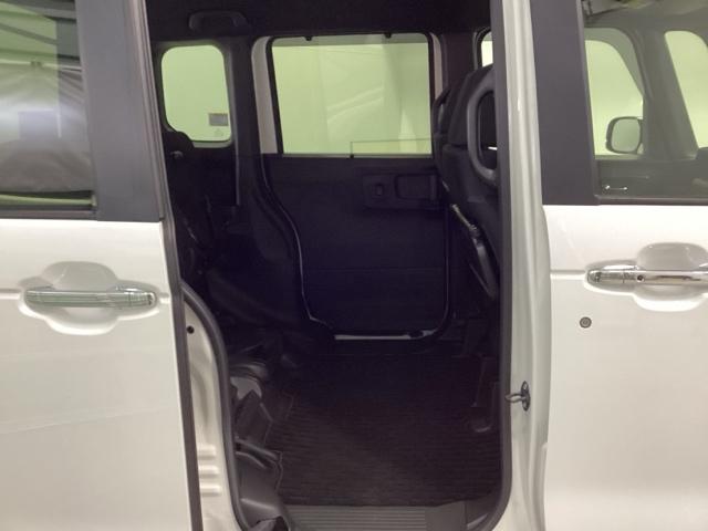 Ｎ－ＢＯＸカスタム ベースグレード　ＨｏｎｄａＣＯＮＮＥＣＴ対応純正メモリーナビ　ドラレコ　Ｗ電動ドア　ＵＳＢ接続　ＣＭＢＳ　Ｄレコ　ベンチシート　オートエアコン　スマートキ　ＬＥＤ　盗難防止装置　クルコン　ＥＴＣ　バックカメラ　ＥＳＣ（21枚目）