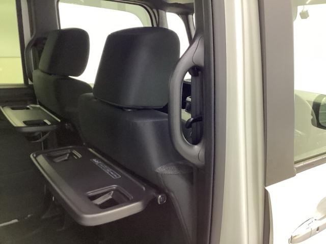 Ｎ－ＢＯＸカスタム ベースグレード　ＨｏｎｄａＣＯＮＮＥＣＴ対応純正メモリーナビ　ドラレコ　Ｗ電動ドア　ＵＳＢ接続　ＣＭＢＳ　Ｄレコ　ベンチシート　オートエアコン　スマートキ　ＬＥＤ　盗難防止装置　クルコン　ＥＴＣ　バックカメラ　ＥＳＣ（33枚目）