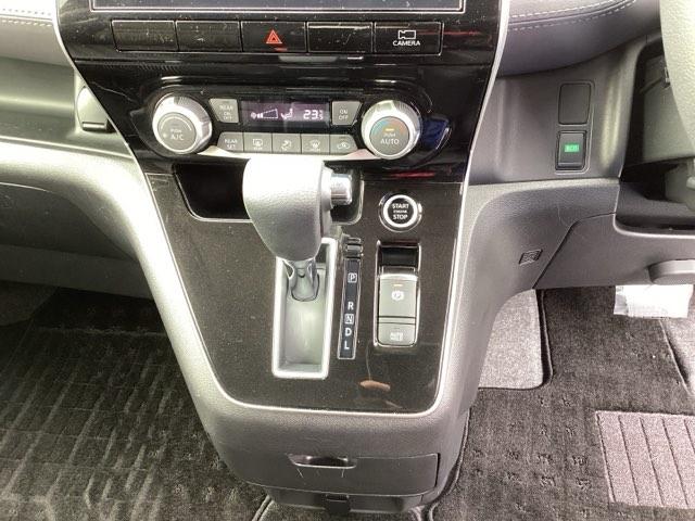 �����X�b�L���A�C���p�l�V�t�g�ł��B�p�[�L���O�u���[�L�͓d�q����p�[�L���O�u���[�L�^�C�v�Ȃ̂ŁA�^�]�ȂƏ���Ȃ̊Ԃ��X�b�L�����Ă��܂��B