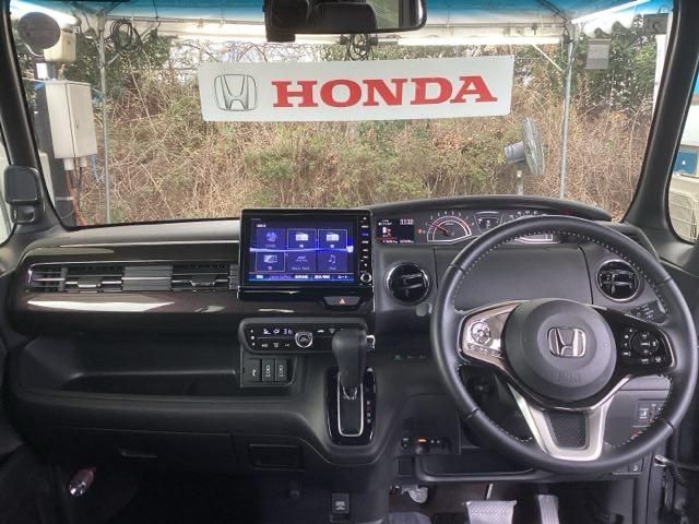 N-BOXカスタム G・Lターボホンダセンシング 純正ナビ フルセグ リアカメラ ターボ付 横滑り防止機能 ETC搭載 LEDヘットライト エアロ ABS 地デジ DVD視聴可能 ドライブレコーダ セキュリティアラーム ナビTV付 USB エアバッグ(3枚目)