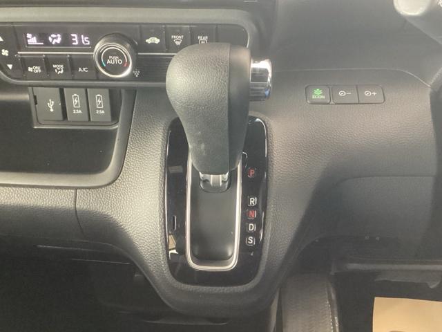 N-BOXカスタム G・Lターボホンダセンシング 純正ナビ フルセグ リアカメラ ターボ付 横滑り防止機能 ETC搭載 LEDヘットライト エアロ ABS 地デジ DVD視聴可能 ドライブレコーダ セキュリティアラーム ナビTV付 USB エアバッグ(14枚目)