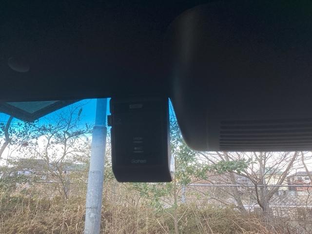 N-BOXカスタム G・Lターボホンダセンシング 純正ナビ フルセグ リアカメラ ターボ付 横滑り防止機能 ETC搭載 LEDヘットライト エアロ ABS 地デジ DVD視聴可能 ドライブレコーダ セキュリティアラーム ナビTV付 USB エアバッグ(23枚目)