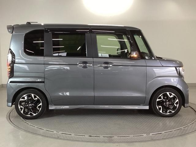 N-BOXカスタム G・Lターボホンダセンシング 純正ナビ フルセグ リアカメラ ターボ付 横滑り防止機能 ETC搭載 LEDヘットライト エアロ ABS 地デジ DVD視聴可能 ドライブレコーダ セキュリティアラーム ナビTV付 USB エアバッグ(32枚目)
