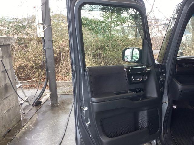 N-BOXカスタム G・Lターボホンダセンシング 純正ナビ フルセグ リアカメラ ターボ付 横滑り防止機能 ETC搭載 LEDヘットライト エアロ ABS 地デジ DVD視聴可能 ドライブレコーダ セキュリティアラーム ナビTV付 USB エアバッグ(38枚目)