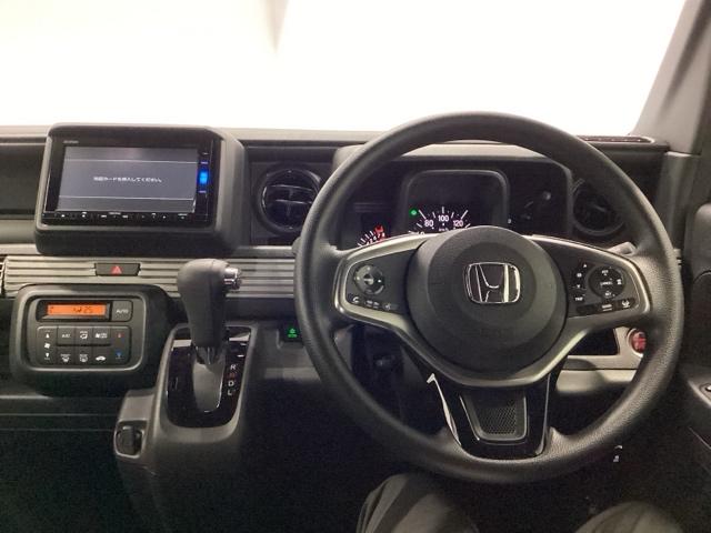 ��ɂȂ��ފ��o�̃X�e�A�����O�ł��B�����S�n�A�f�U�C�����A���쐫�ɂ���������A�C�e���ł��B