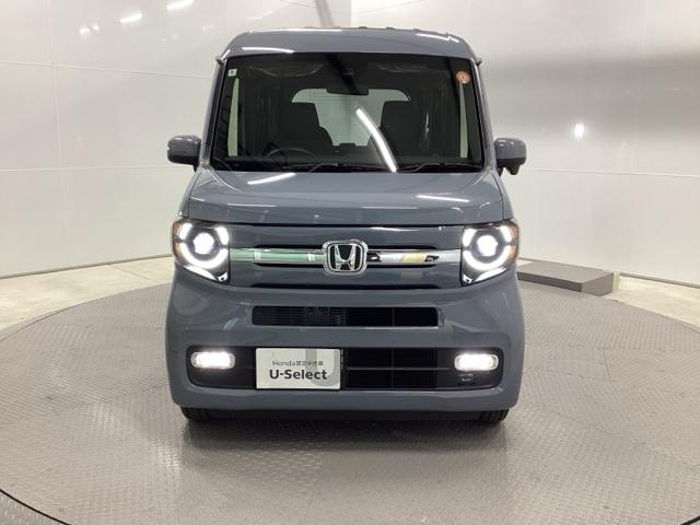 �y�k�d�c�w�b�h���C�g�z����������Ă��܂��B��ԑ��s����J�̓��ɖ��邭���S�ɑO�����Ƃ炷���Ƃ��o���܂��B�Ό��Ԃ���������₷���̂ő���ɐڋ߂�m�点�邱�Ƃ��o���܂��B