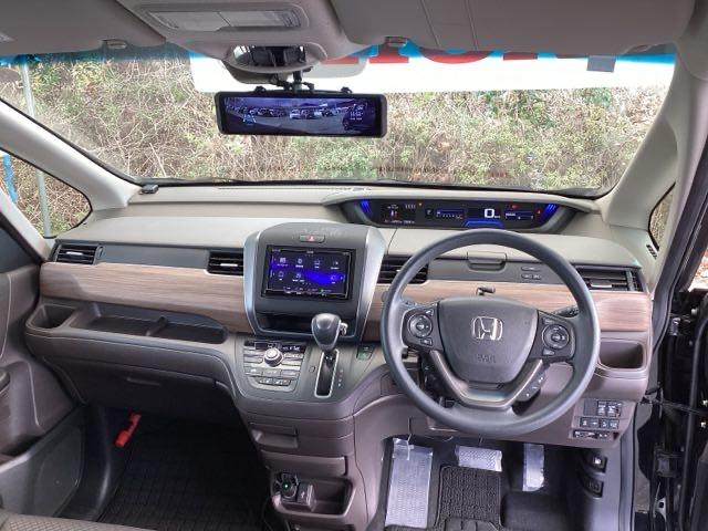 フリード G・ホンダセンシング メモリーナビ 両側電動スライドドア スマートキーPスタート USB入力 盗難防止システム 横滑防止装置 LEDランプ ナビTV 記録簿 リアカメ クルコン パワーウインド ウォークスルー エアバック(2枚目)