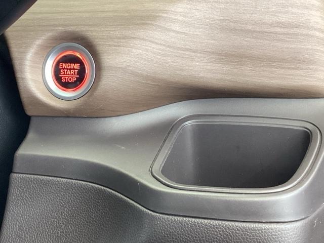 フリード G・ホンダセンシング メモリーナビ 両側電動スライドドア スマートキーPスタート USB入力 盗難防止システム 横滑防止装置 LEDランプ ナビTV 記録簿 リアカメ クルコン パワーウインド ウォークスルー エアバック(45枚目)