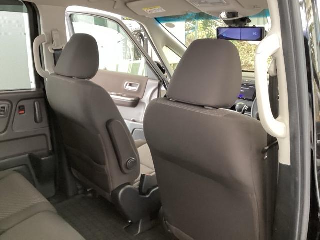 フリード G・ホンダセンシング メモリーナビ 両側電動スライドドア スマートキーPスタート USB入力 盗難防止システム 横滑防止装置 LEDランプ ナビTV 記録簿 リアカメ クルコン パワーウインド ウォークスルー エアバック(57枚目)