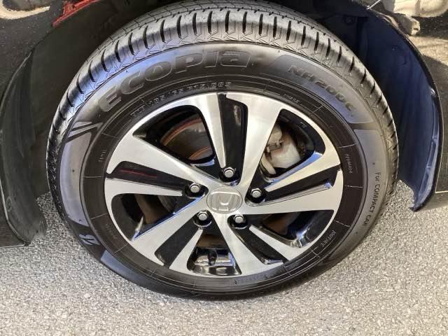 フリード G・ホンダセンシング ドラレコ ナビ Rカメラ ブルートゥース W電動ドア キーフリ スマートキーシステム イモビ カラーバックモニター 横滑防止装置 LEDランプ 整備点検記録簿 エアコン クルコン パワーウィンドウ(29枚目)