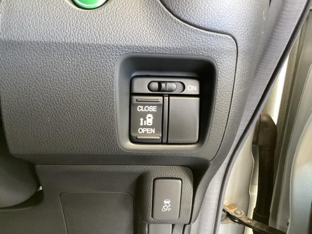 Ｎ－ＢＯＸカスタム Ｇ・Ｌパッケージ　ナビ　Ｒカメラ　ＣＤ　ＤＶＤ　フルセグＴＶ　助手席エアバック　記録簿付き　スマートキープッシュスタート　運転席エアバッグ　パワーステアリング　ＶＳＣ　両側スライド片側電動ドア　ＥＴＣ車載器　エアコン（20枚目）