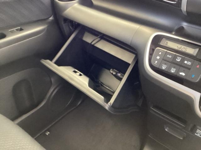 Ｎ－ＢＯＸカスタム Ｇ・Ｌパッケージ　ナビ　Ｒカメラ　ＣＤ　ＤＶＤ　フルセグＴＶ　助手席エアバック　記録簿付き　スマートキープッシュスタート　運転席エアバッグ　パワーステアリング　ＶＳＣ　両側スライド片側電動ドア　ＥＴＣ車載器　エアコン（42枚目）