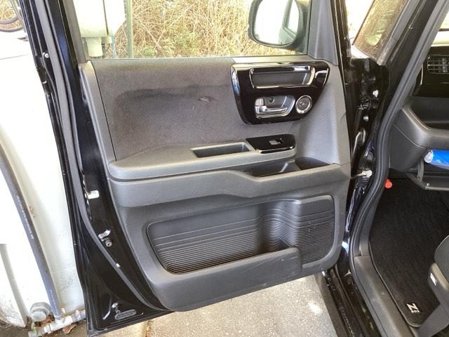 N-BOXカスタム Lターボ 純正メモリーナビ 両側電動スライドドア 両側電動D セキュリティアラーム 誤発信抑制 フルオートエアコン Sヒーター LEDランプ 地デジフルセグ Bカメ アクティブクルーズコントロール Iストップ(34枚目)