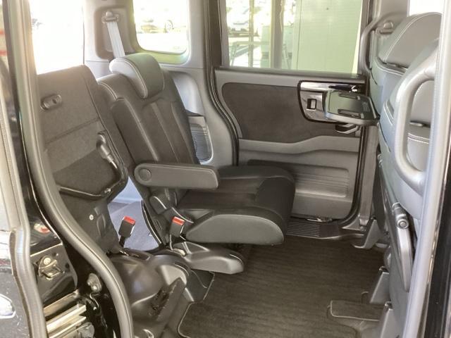 N-BOXカスタム Lターボ 純正メモリーナビ 両側電動スライドドア 両側電動D セキュリティアラーム 誤発信抑制 フルオートエアコン Sヒーター LEDランプ 地デジフルセグ Bカメ アクティブクルーズコントロール Iストップ(61枚目)