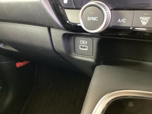 ヴェゼル ｅ：ＨＥＶＺ　メモリーナビ　ドラレコ　ＥＴＣ　リアカメラ　パワーＲゲート　盗難防止　スマートキ－　オートライト　キーフリーシステム　ＵＳＢポート　ＶＳＡ　バックカメラ付　ＡＡＣ　ソナー　ナビＴＶ　サイドエアバッグ（15枚目）