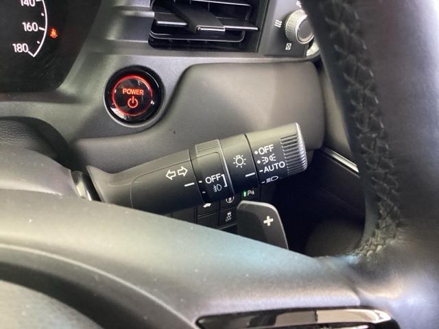 ヴェゼル ｅ：ＨＥＶＺ　メモリーナビ　ドラレコ　ＥＴＣ　リアカメラ　パワーＲゲート　盗難防止　スマートキ－　オートライト　キーフリーシステム　ＵＳＢポート　ＶＳＡ　バックカメラ付　ＡＡＣ　ソナー　ナビＴＶ　サイドエアバッグ（26枚目）