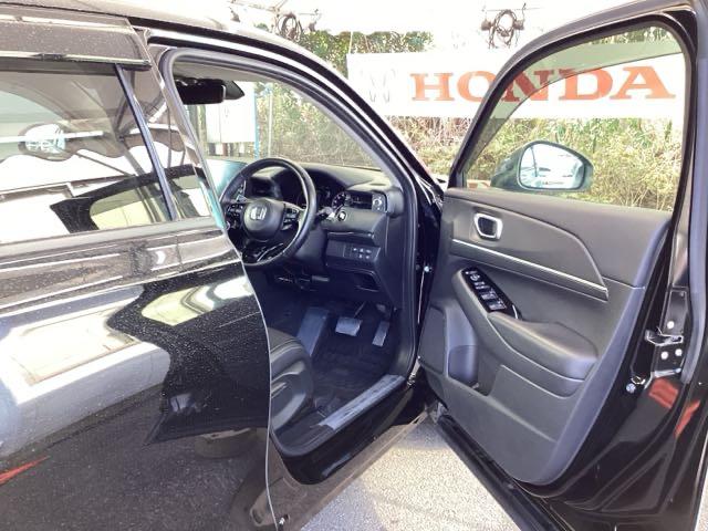 ヴェゼル ｅ：ＨＥＶＺ　メモリーナビ　ドラレコ　ＥＴＣ　リアカメラ　パワーＲゲート　盗難防止　スマートキ－　オートライト　キーフリーシステム　ＵＳＢポート　ＶＳＡ　バックカメラ付　ＡＡＣ　ソナー　ナビＴＶ　サイドエアバッグ（37枚目）