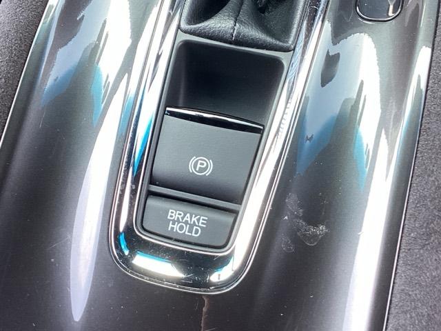 ヴェゼル ＲＳ・ホンダセンシング　純正メモリーナビ　ドラレコ　リアカメラ　誤発進抑制機能　イモビ　スマキー　地デジＴＶ　バックモニター　サイドＳＲＳ　Ｗエアバッグ　オートクルーズコントロール　シートヒータ　ＬＥＤライト　ナビ＆ＴＶ（40枚目）