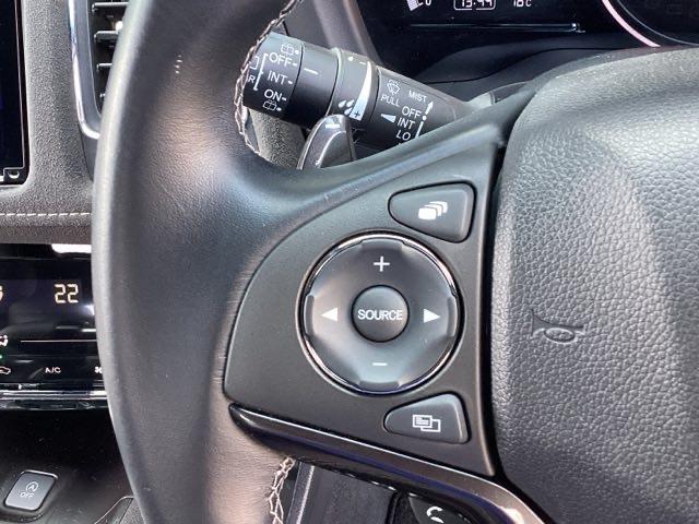 ヴェゼル ＲＳ・ホンダセンシング　純正メモリーナビ　ドラレコ　リアカメラ　誤発進抑制機能　イモビ　スマキー　地デジＴＶ　バックモニター　サイドＳＲＳ　Ｗエアバッグ　オートクルーズコントロール　シートヒータ　ＬＥＤライト　ナビ＆ＴＶ（42枚目）