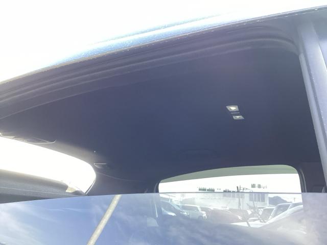 ヴェゼル ＲＳ・ホンダセンシング　純正メモリーナビ　ドラレコ　リアカメラ　誤発進抑制機能　イモビ　スマキー　地デジＴＶ　バックモニター　サイドＳＲＳ　Ｗエアバッグ　オートクルーズコントロール　シートヒータ　ＬＥＤライト　ナビ＆ＴＶ（55枚目）