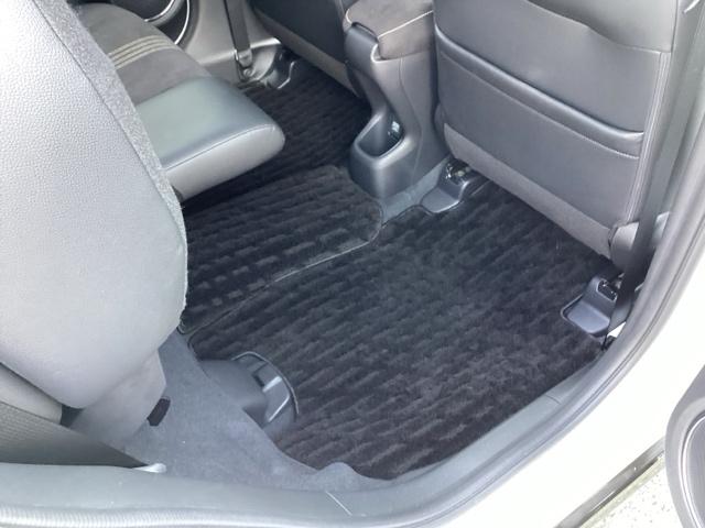 ヴェゼル ＲＳ・ホンダセンシング　純正メモリーナビ　ドラレコ　リアカメラ　誤発進抑制機能　イモビ　スマキー　地デジＴＶ　バックモニター　サイドＳＲＳ　Ｗエアバッグ　オートクルーズコントロール　シートヒータ　ＬＥＤライト　ナビ＆ＴＶ（61枚目）