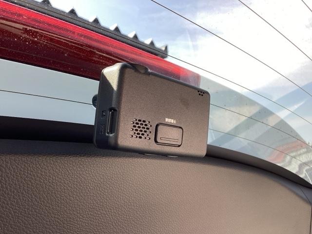 ヴェゼル ＲＳ・ホンダセンシング　純正メモリーナビ　ドラレコ　リアカメラ　誤発進抑制機能　イモビ　スマキー　地デジＴＶ　バックモニター　サイドＳＲＳ　Ｗエアバッグ　オートクルーズコントロール　シートヒータ　ＬＥＤライト　ナビ＆ＴＶ（67枚目）