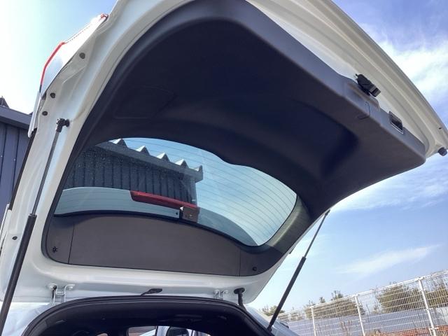 ヴェゼル ＲＳ・ホンダセンシング　純正メモリーナビ　ドラレコ　リアカメラ　誤発進抑制機能　イモビ　スマキー　地デジＴＶ　バックモニター　サイドＳＲＳ　Ｗエアバッグ　オートクルーズコントロール　シートヒータ　ＬＥＤライト　ナビ＆ＴＶ（68枚目）