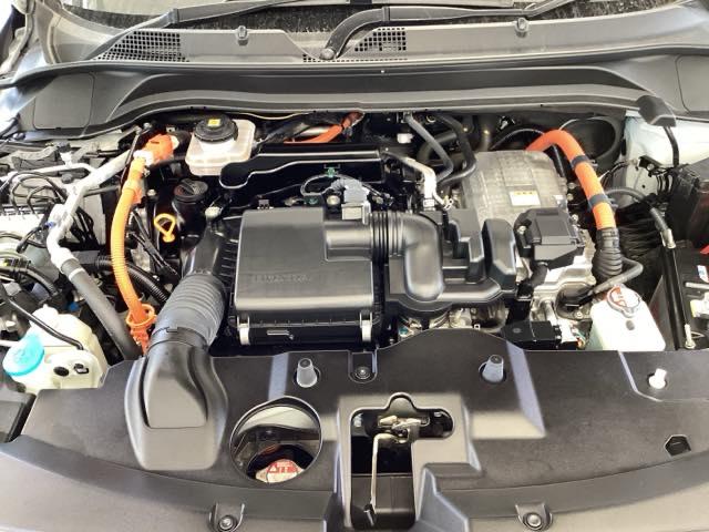 ヴェゼル ｅ：ＨＥＶＺ　ナビ　Ｒカメラ　ブルートゥース　フルセグＴＶ　Ｓヒータ　定期点検記録簿　電動テールゲート　サイドエアバッグ　後カメラ　前後障害物センサー　横滑防止装置　エアコン　ＬＥＤヘットライト　パワステ　ＡＢＳ（27枚目）