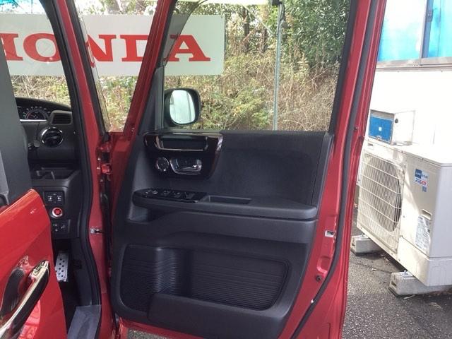 N-BOXカスタム Lターボ 純正ナビ フルセグ リアカメラ 両側電動D セキュリティアラーム 誤発信抑制 フルオートエアコン Sヒーター LEDランプ Bカメ アクティブクルーズコントロール サイドカーテンエアバック Iストップ(49枚目)