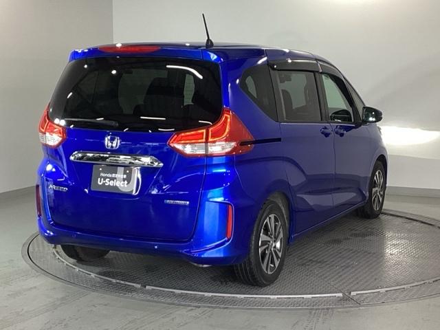 �{�f�B�J���[�́A�v���~�A���N���X�^���u���[���^���b�N�ŁA�N���A�ȋP���̂Ȃ��ɐ[�݂̂���A���ʂȃu���[�ł��I