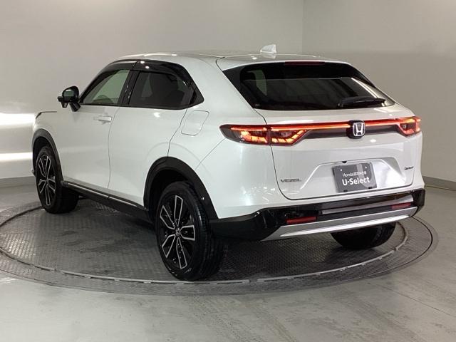 ヴェゼル ｅ：ＨＥＶＺ　純正メモリーナビ　ドラレコ　リアカメラ　Ｓヒータ　地デジフルセグＴＶ　定期点検記録簿　電動テールゲート　サイドエアバッグ　後カメラ　前後障害物センサー　横滑防止装置　エアコン　ＬＥＤヘットライト（27枚目）