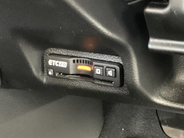 ヴェゼル ｅ：ＨＥＶＺ　純正メモリーナビ　ドラレコ　リアカメラ　Ｓヒータ　地デジフルセグＴＶ　定期点検記録簿　電動テールゲート　サイドエアバッグ　後カメラ　前後障害物センサー　横滑防止装置　エアコン　ＬＥＤヘットライト（47枚目）