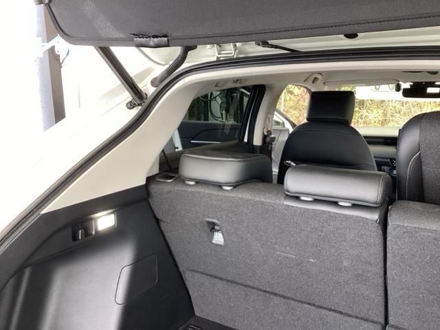 ヴェゼル ｅ：ＨＥＶＺ　純正メモリーナビ　ドラレコ　リアカメラ　Ｓヒータ　地デジフルセグＴＶ　定期点検記録簿　電動テールゲート　サイドエアバッグ　後カメラ　前後障害物センサー　横滑防止装置　エアコン　ＬＥＤヘットライト（65枚目）