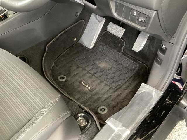 WR-V Zブラックスタイル 純正メモリーナビ ドラレコ リアカメラ サイドエアバック ETC車載器 LEDヘッドライト USB ドライブレコーダー 盗難防止システム オートライト バックカメラ スマートキー オートエアコン(51枚目)