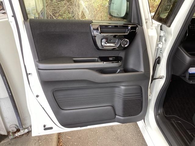 Ｎ－ＢＯＸカスタム ＥＸ　純正メモリーナビ　ドラレコ　リアカメラ　シ－トヒ－タ－　横滑り防止　ＡＡＣ　両側電動ドア　パーキングセンサー　カーテンエアバック　ＬＥＤヘッド　ＵＳＢ　ナビＴＶ　Ｒカメラ　ＤＶＤ　ＥＴＣ　スマキー（33枚目）